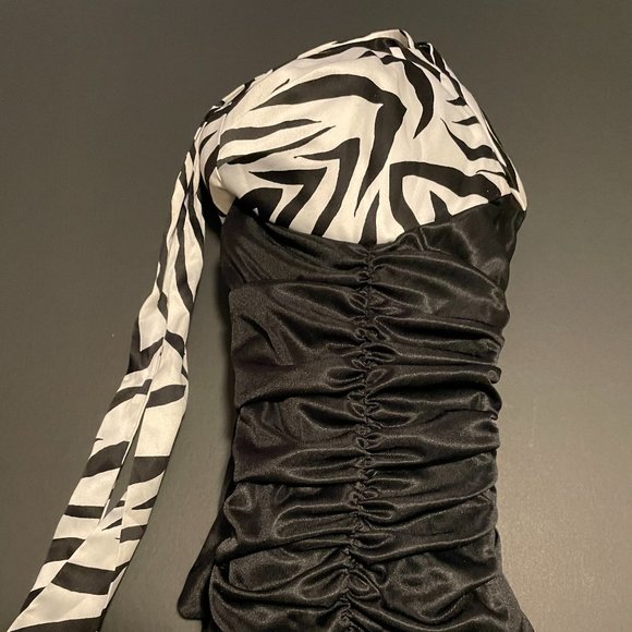 Le Chateau White and Black Party Dress Size:M - Picture 7 of 8